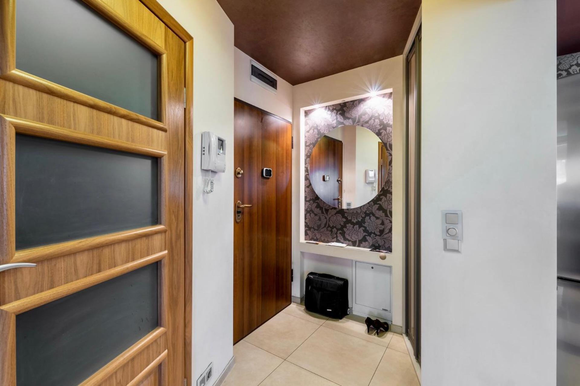 Apartament Rondo Verona - Free, Secure Parking For Guests Wroclaw Ngoại thất bức ảnh