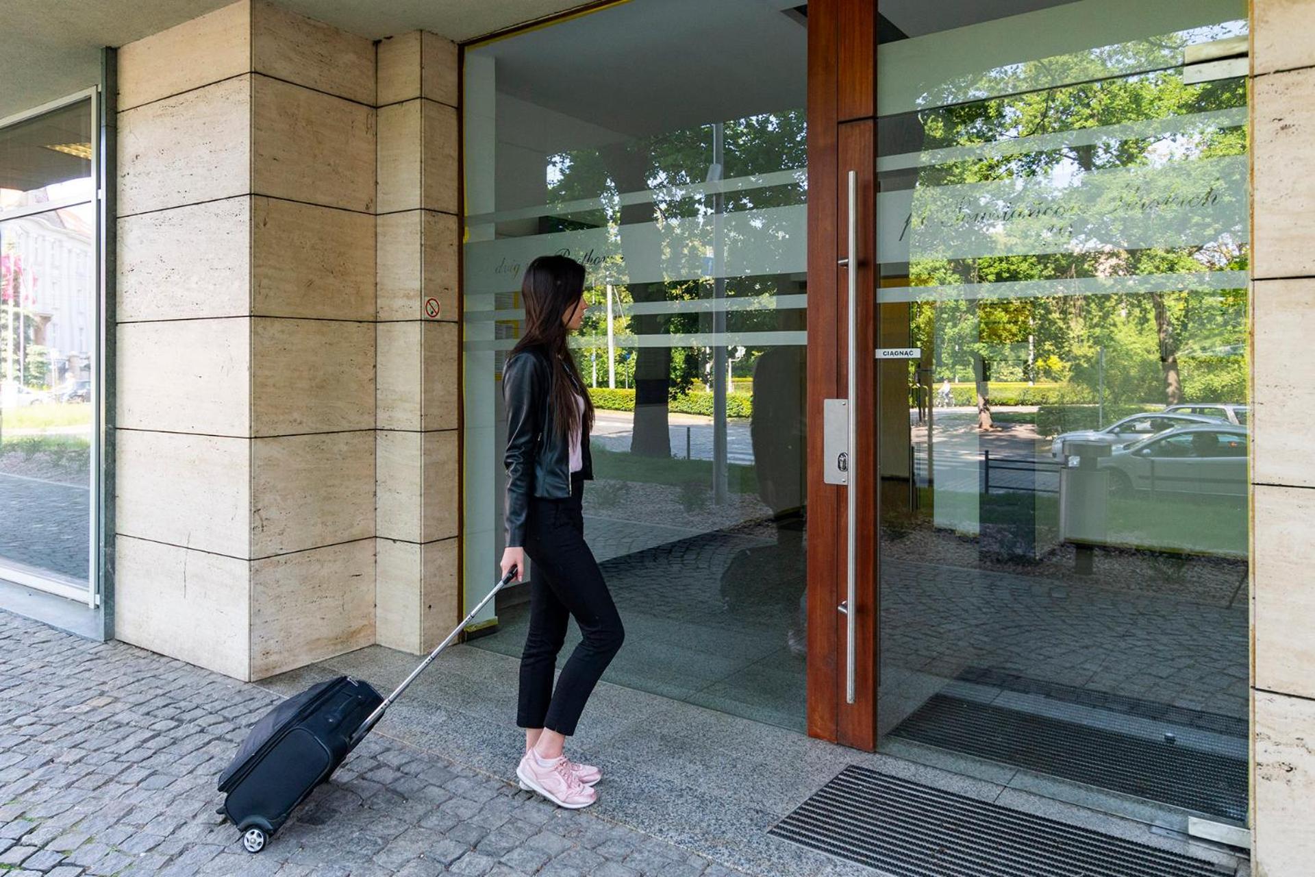 Apartament Rondo Verona - Free, Secure Parking For Guests Wroclaw Ngoại thất bức ảnh